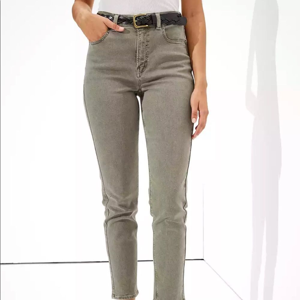 BARELY WORN AMERICAN EAGLE - Jeans / olive green / US 6